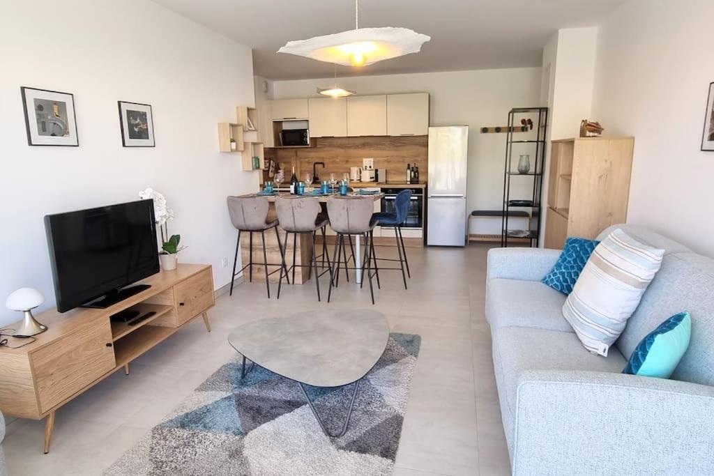 Апартаменты Le Segreto Deco Sur Les Quais 2 Parkings Prives Neuf Сет Экстерьер фото